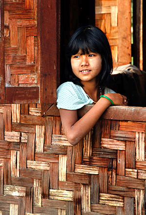Photo of the Myanmar faces and places